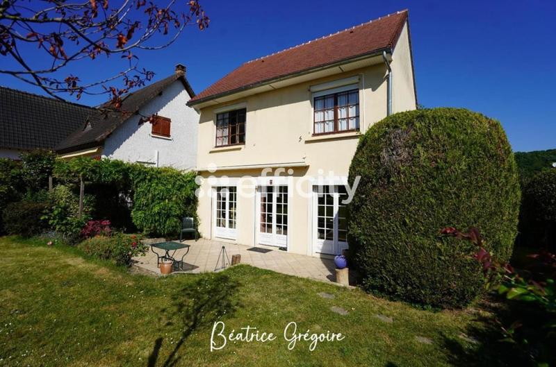 Maison - 93 m² - 4 pièces