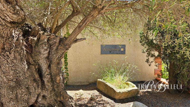 Villa - 630 m² - 26 pièces