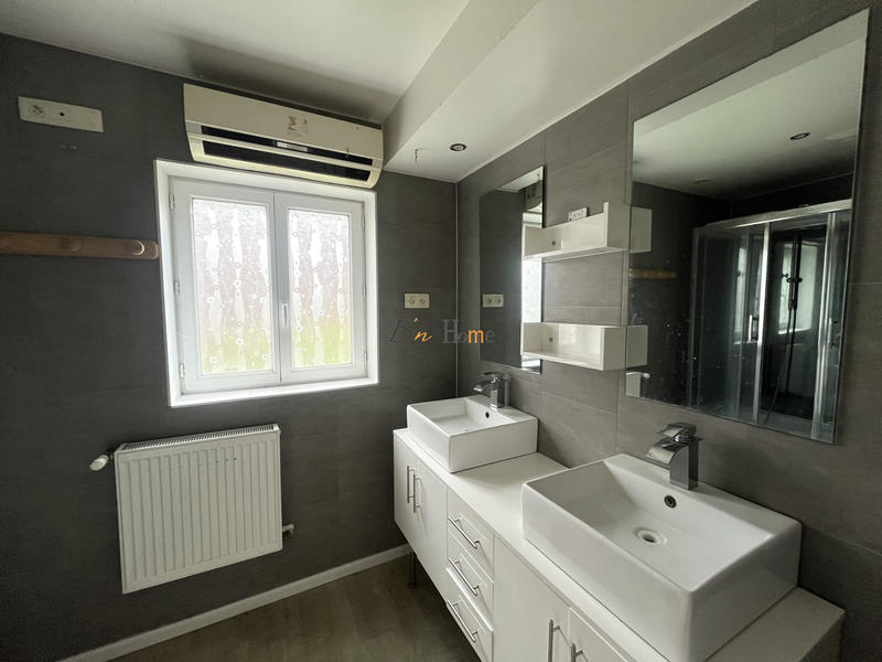 Maison - 158 m² - 5 pièces