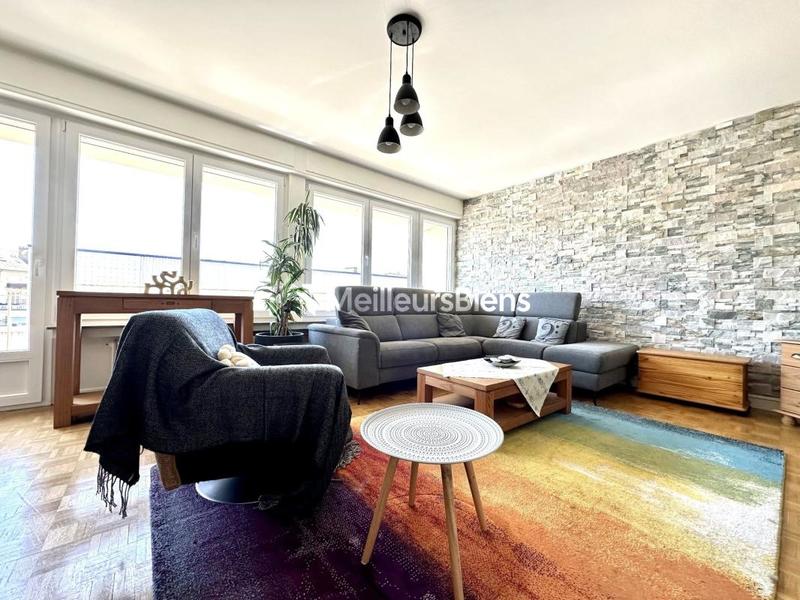 Appartement - 172 m² - 7 pièces