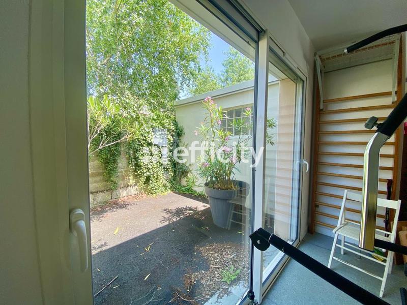 Maison - 211 m² - 6 pièces