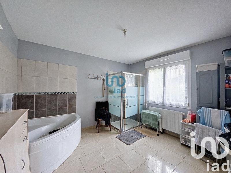 Maison - 215 m² - 8 pièces