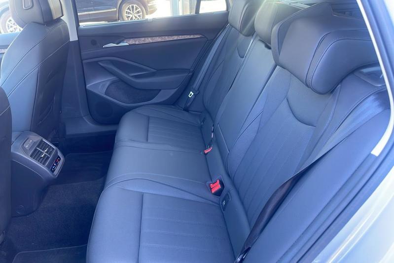 Skoda Superb Combi 2.0 Tdi 150 ch Scr Dsg7 Laurin &amp; Klement