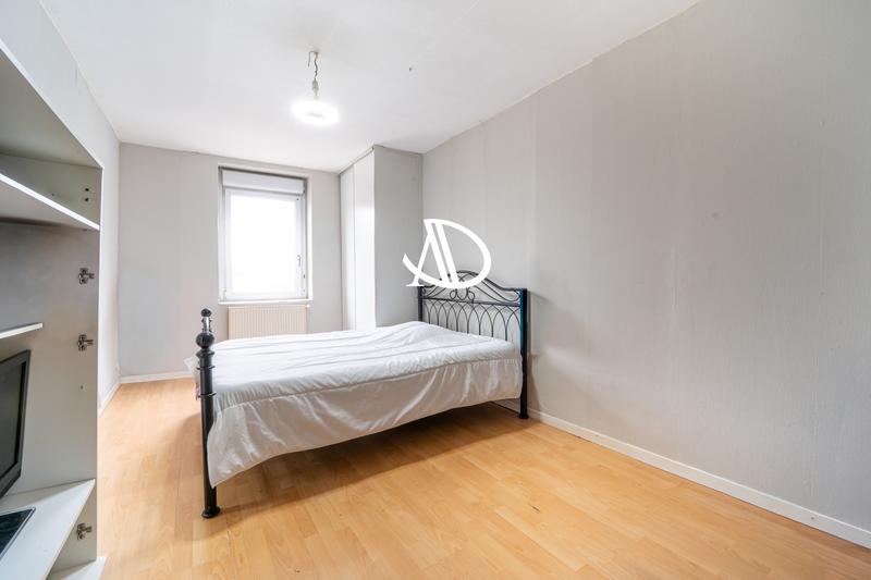 Maison - 160 m² - 7 pièces