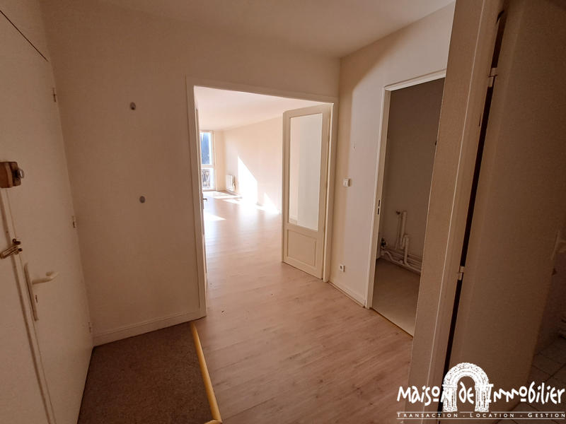 Appartement - 93 m² - 3 pièces