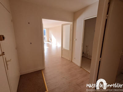 Appartement - 93 m² - 3 pièces