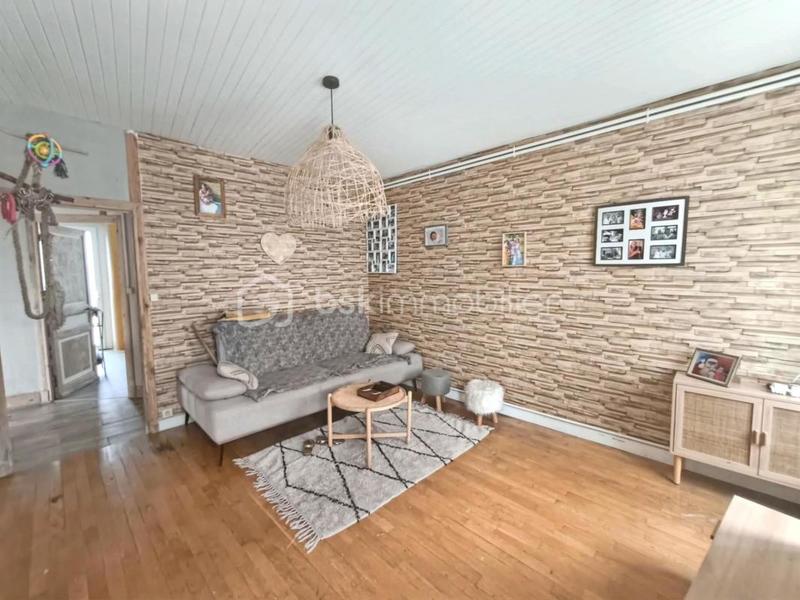 Maison en pierre - 230 m² - 9 pièces