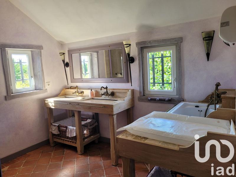 Maison - 183 m² - 6 pièces