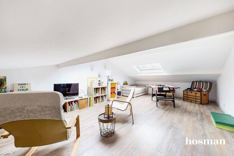 Maison - 200 m² - 7 pièces