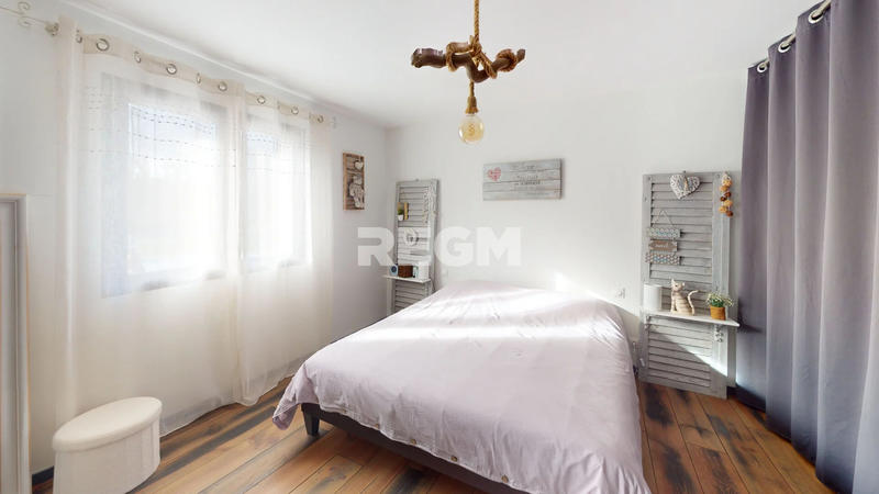 Maison - 141 m² - 5 pièces