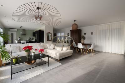 Maison - 176 m² - 5 pièces