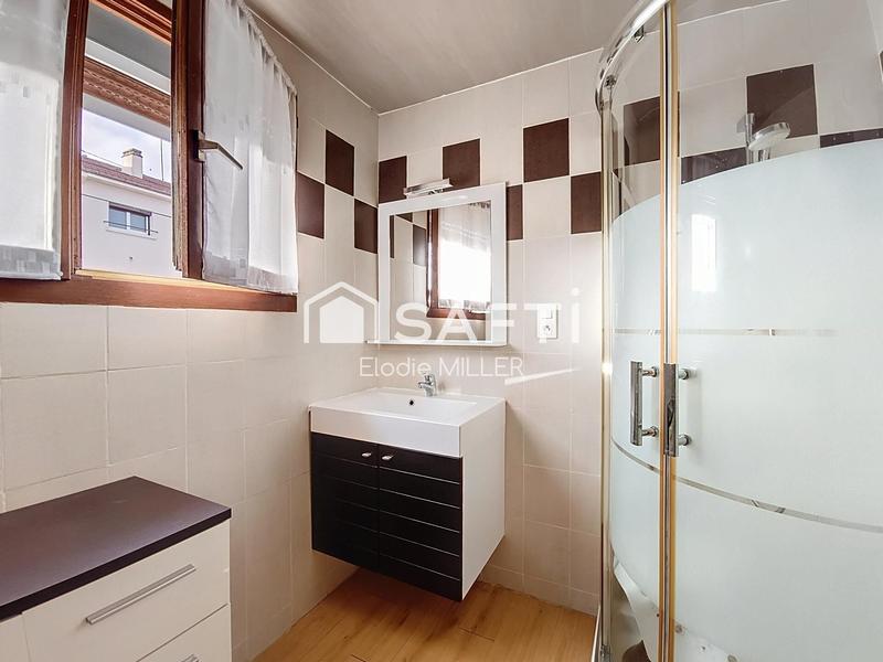 Maison - 101 m² - 5 pièces