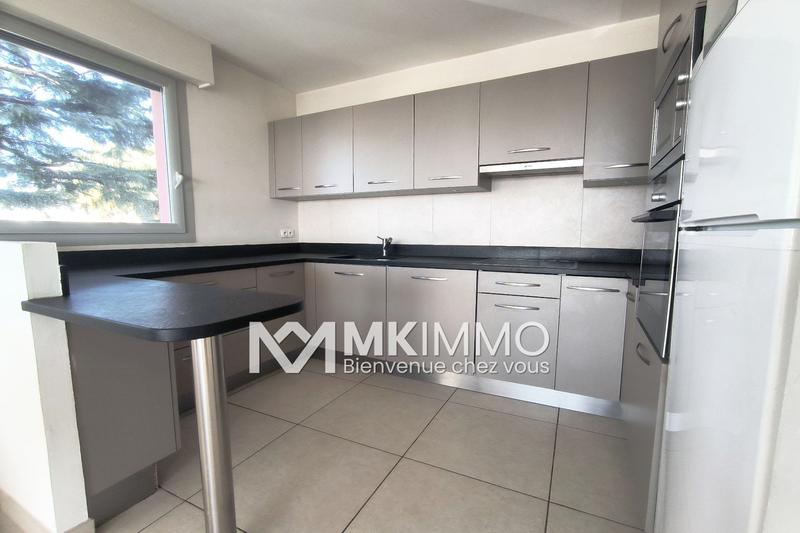 Appartement - 75 m² - 2 pièces