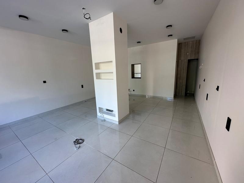 Local commercial - 45 m² - 2 pièces