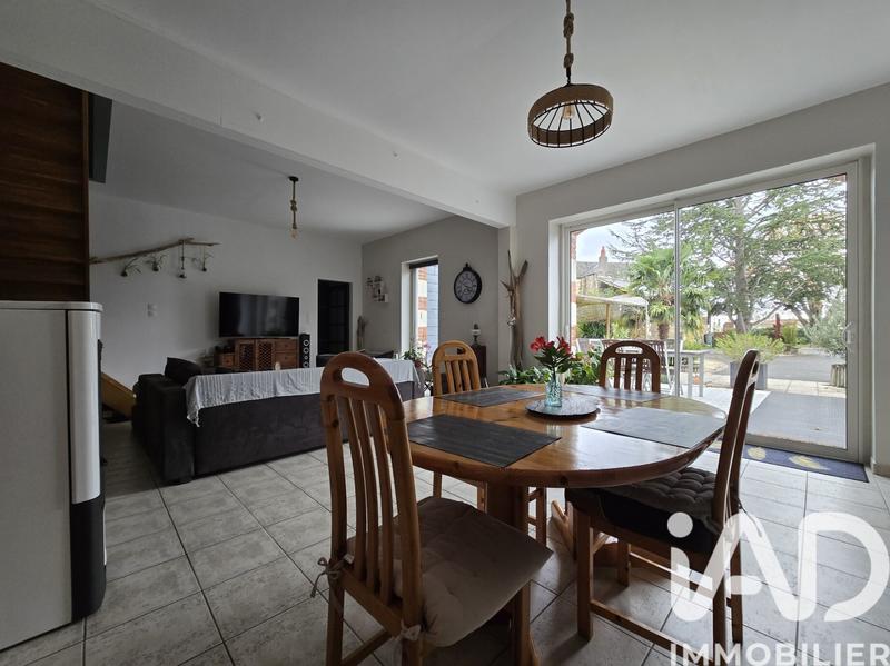 Maison - 177 m² - 6 pièces