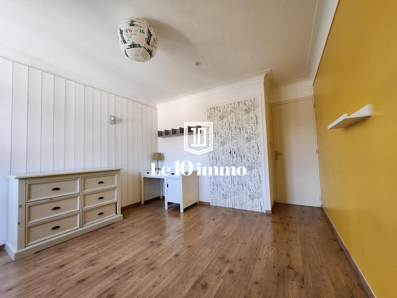 Maison - 171 m² - 8 pièces