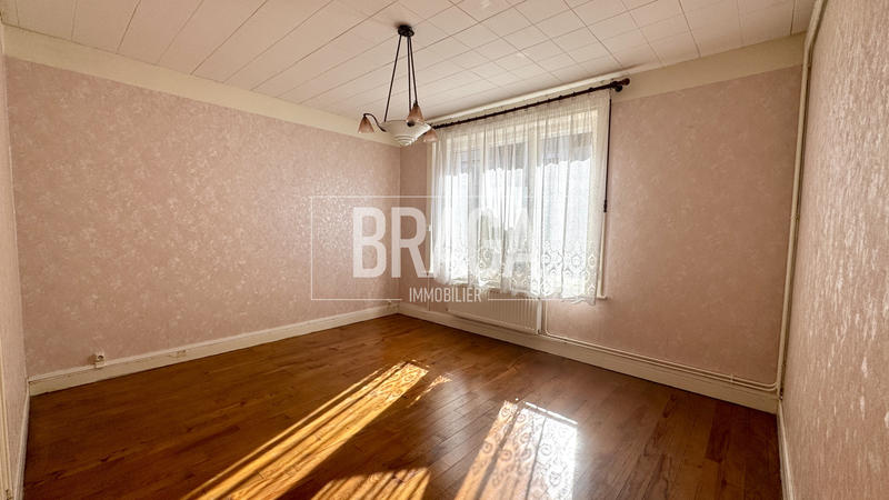 Maison - 149 m² - 9 pièces