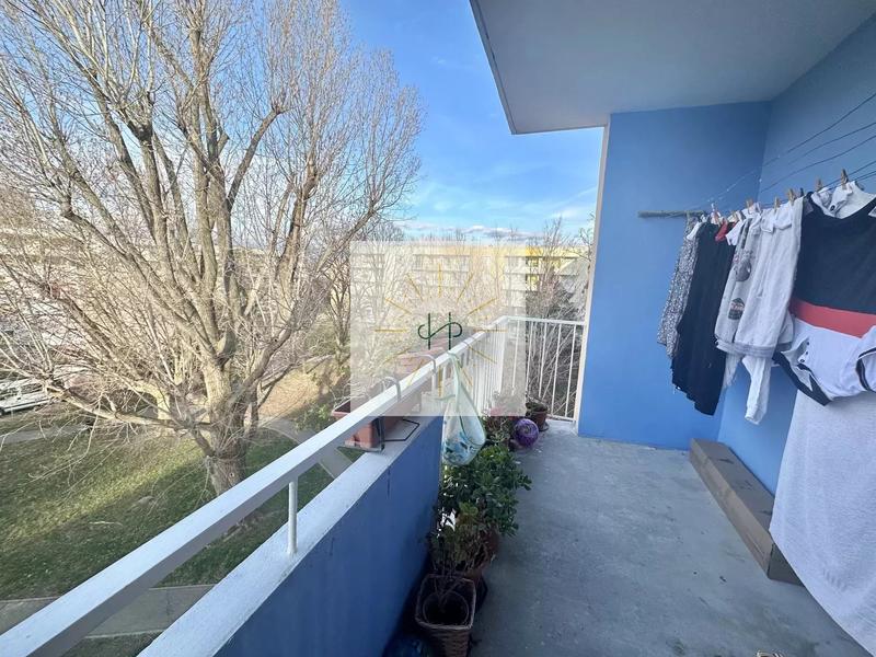 Appartement - 76 m² - 6 pièces