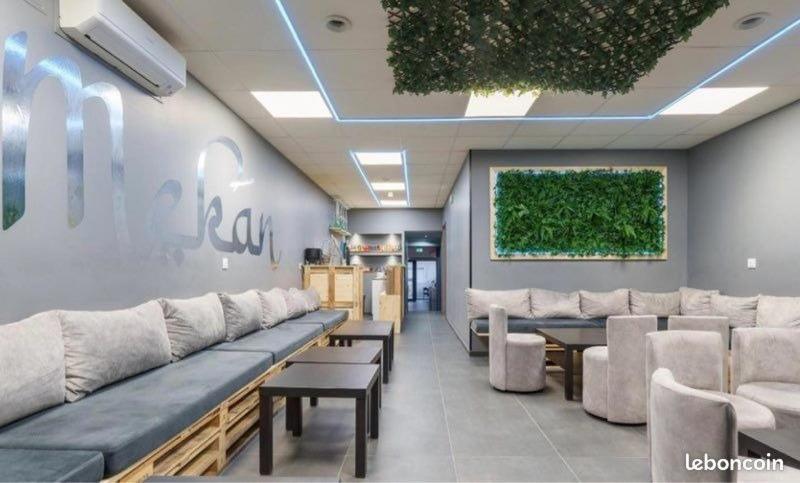 Local commercial - 120 m² - 2 pièces