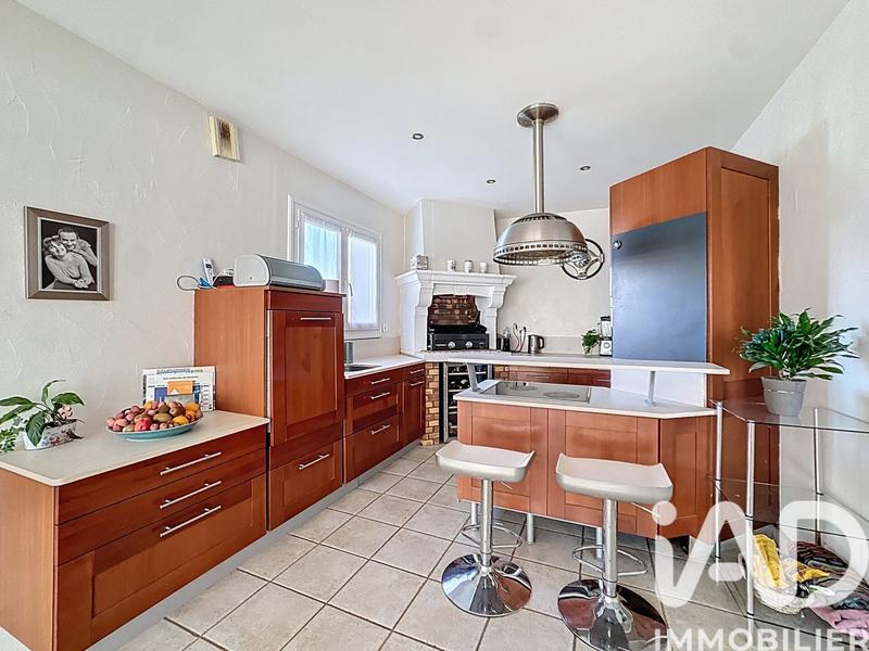 Maison - 162 m² - 7 pièces