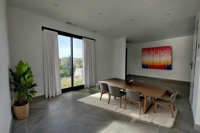 Maison - 119 m² - 6 pièces