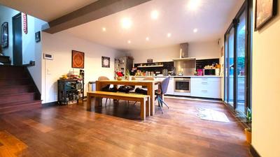 Maison - 143 m² - 5 pièces