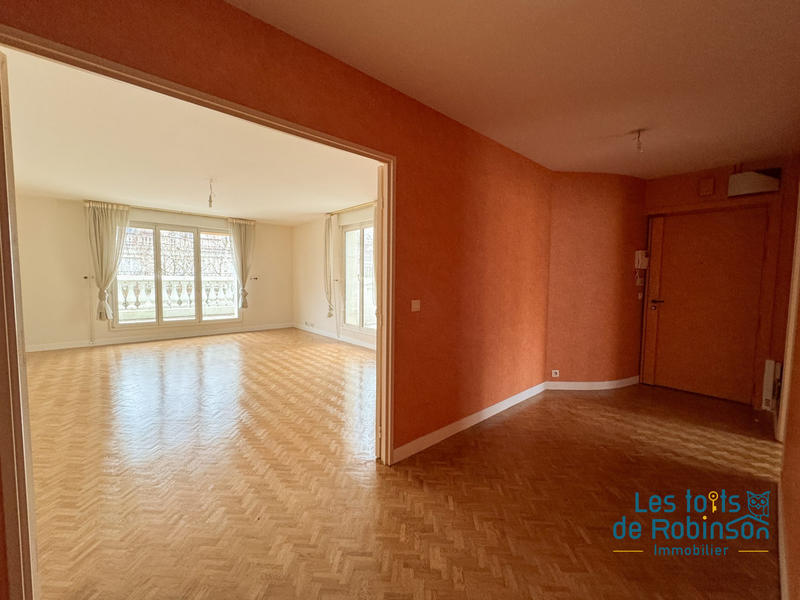Appartement - 99 m² - 4 pièces