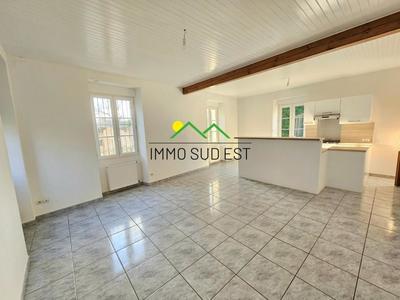 Maison de village - 80 m² - 4 pièces