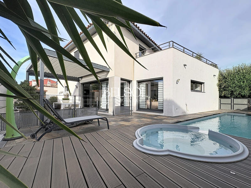 Maison contemporaine - 145 m² - 5 pièces