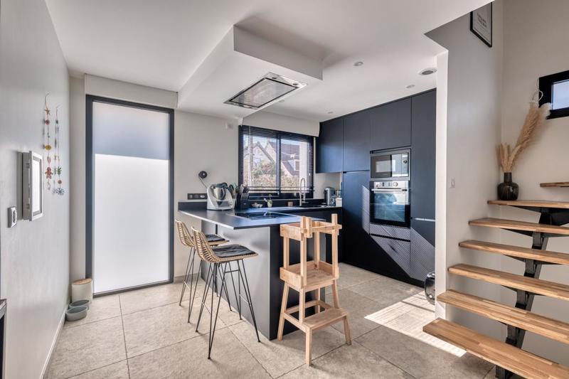 Maison - 94 m² - 4 pièces