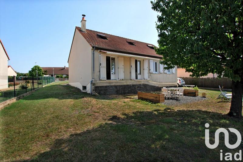 Maison - 121 m² - 6 pièces