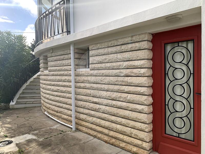 Villa - 168 m² - 6 pièces