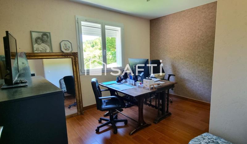 Maison - 151 m² - 6 pièces