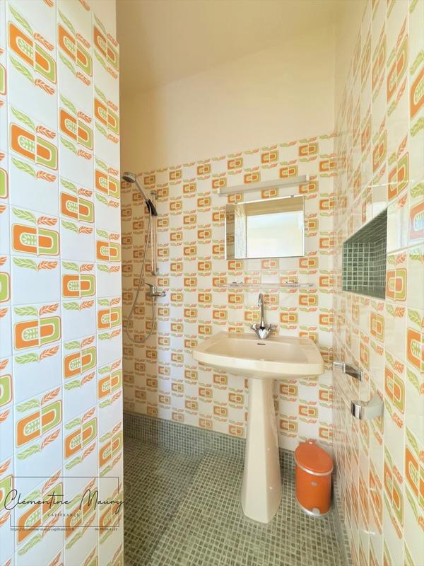 Maison - 200 m² - 7 pièces