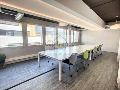 Bureau - 393 m² - 18 pièces