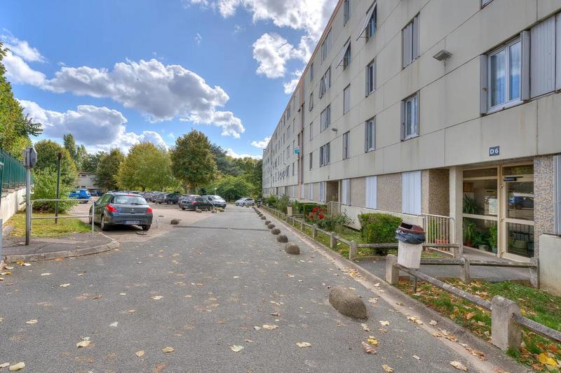 Appartement - 67 m² - 5 pièces