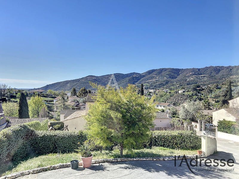 Villa - 95 m² - 4 pièces