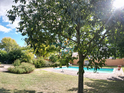 Maison - 245 m² - 7 pièces