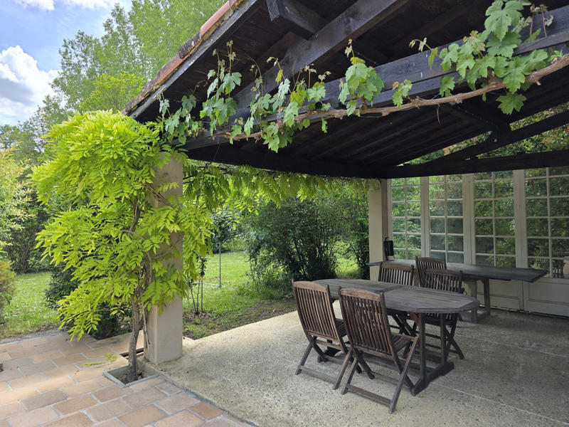 Maison - 262 m² - 7 pièces