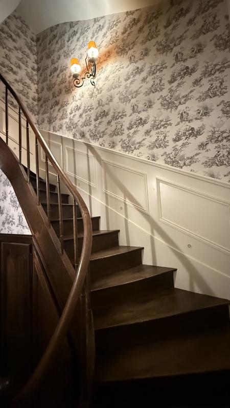 Maison - 212 m² - 9 pièces