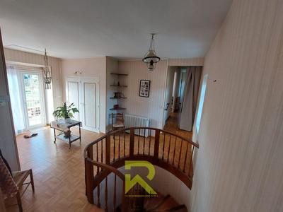 Maison - 111 m² - 5 pièces