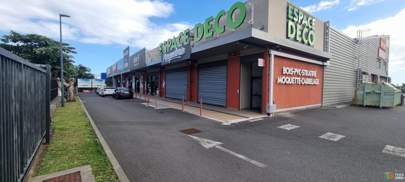 Local commercial - 360 m² - 1 pièce