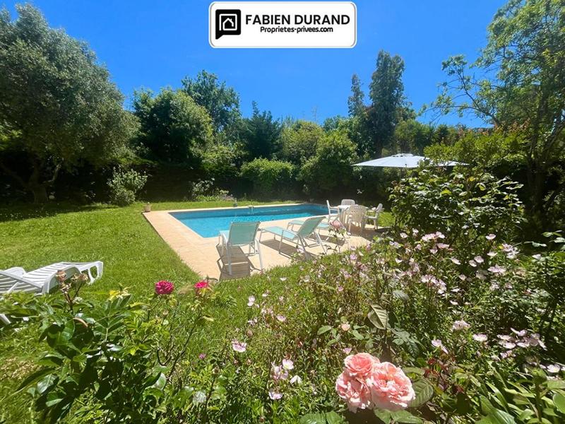 Appartement - 90 m² - 3 pièces