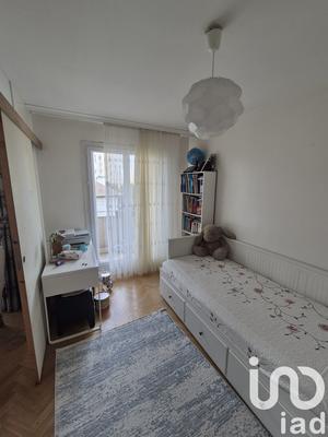 Appartement - 79 m² - 4 pièces