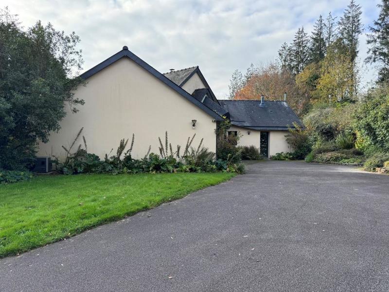 Maison - 177 m² - 5 pièces