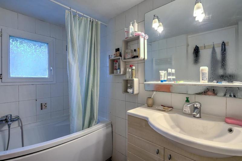 Appartement - 117 m² - 6 pièces