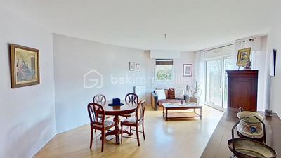 Appartement - 70 m² - 3 pièces