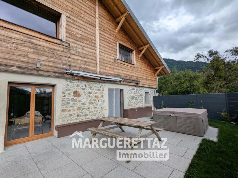 Maison de village - 188 m² - 6 pièces