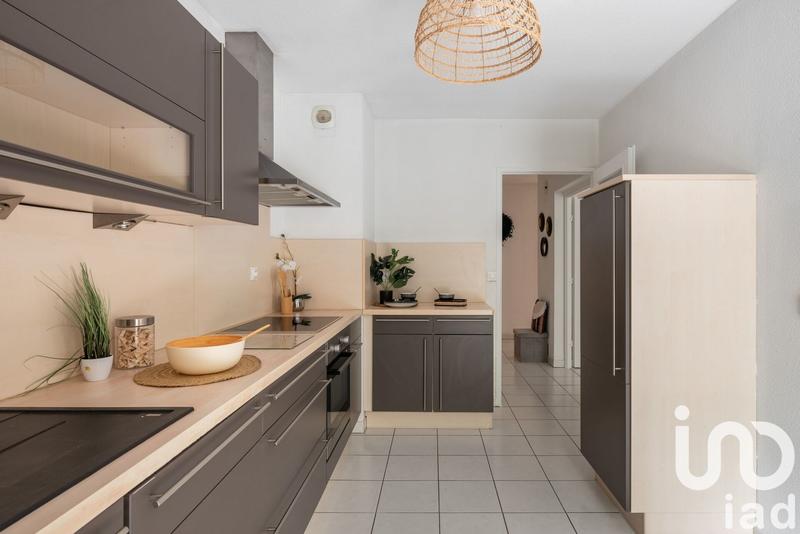 Appartement - 80 m² - 4 pièces