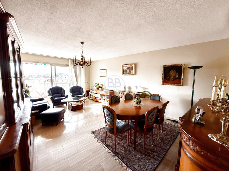 Appartement - 72 m² - 3 pièces